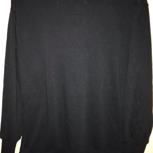 4her by Carl banks cavs sweater - Picture 6 of 7